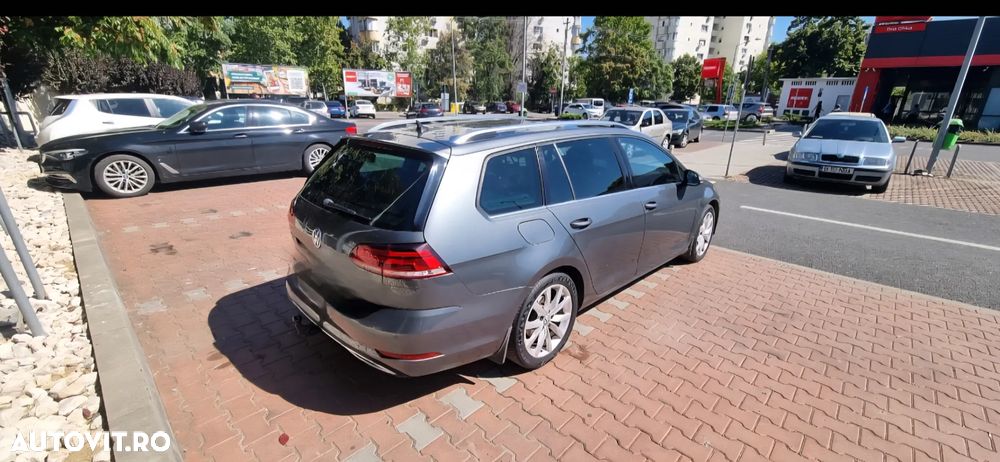 Volkswagen Golf - 5