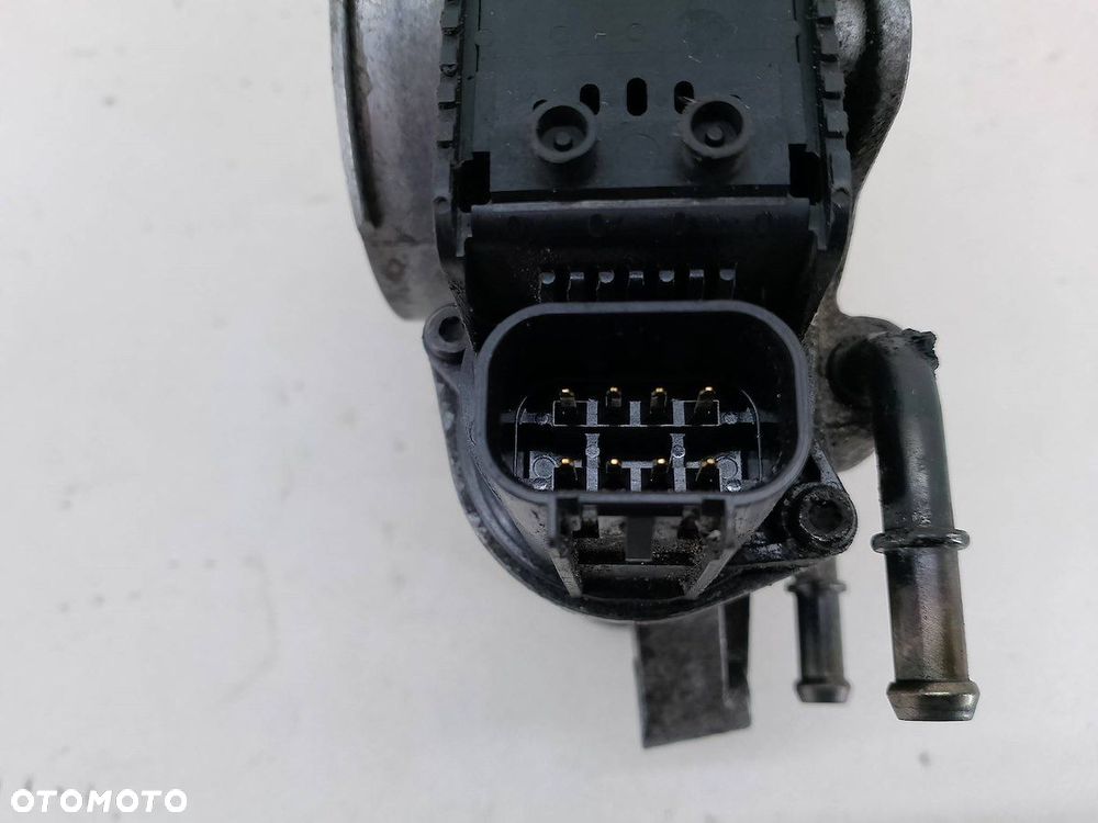 PRZEPUSTNICA HYUNDAI SONATA IV 35100-3C200  17203021 3.3 V6 - 2