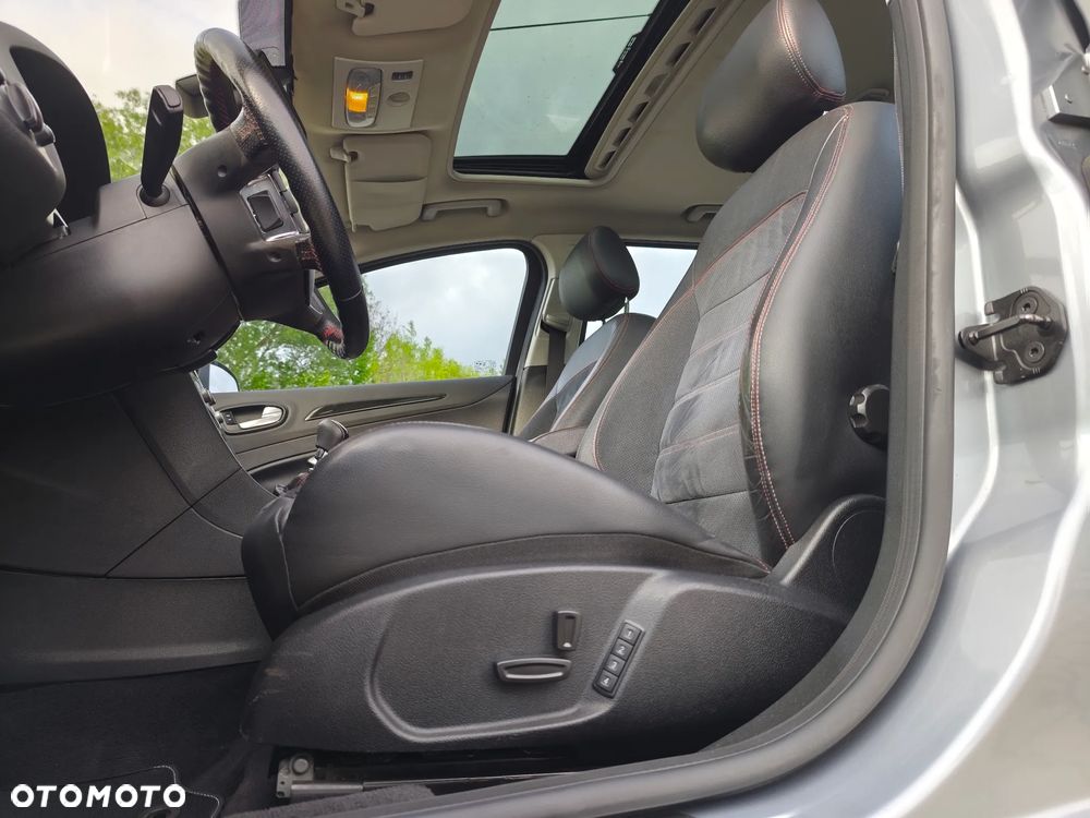 Ford Mondeo 2.2 TDCi Titanium S - 9
