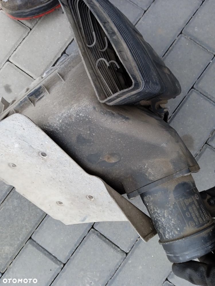 OBUDOWA FILTRA POWIETRZA AUDI A4 B6 06C133843 2.0 PRZEPŁYWOMIERZ 06b133471a - 6