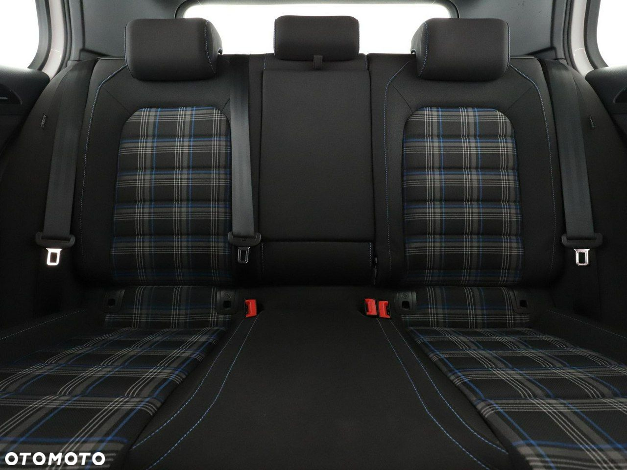 Volkswagen Golf - 18