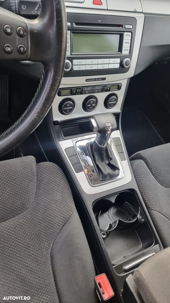 Volkswagen Passat 2.0 TDI DPF DSG Highline - 2