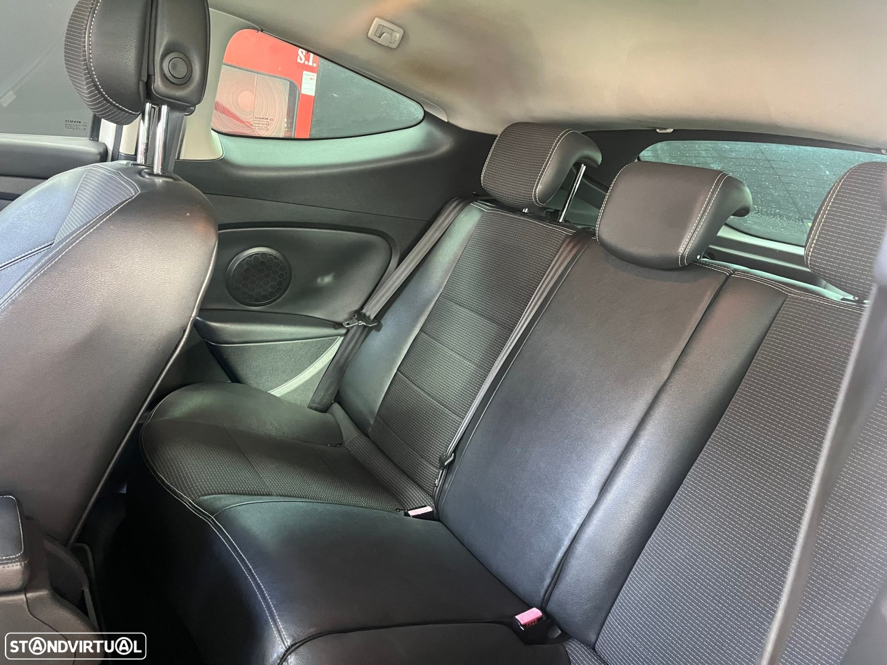 Renault Mégane Coupe 1.5 dCi GT Line EDC - 10
