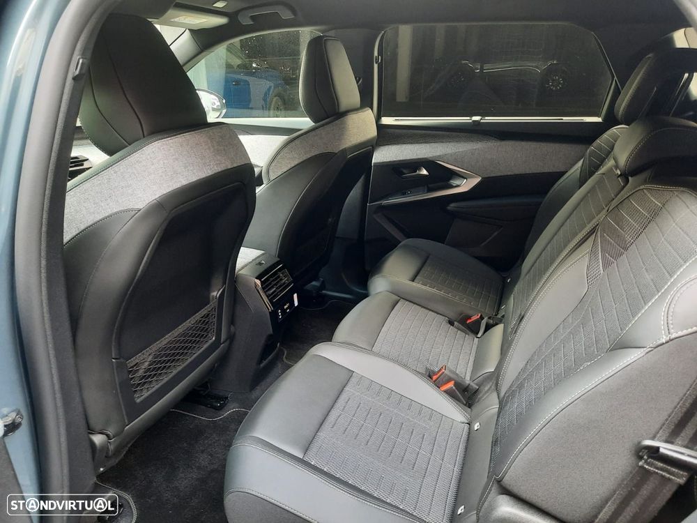 Peugeot E-5008 97 kWh Long Range GT - 9