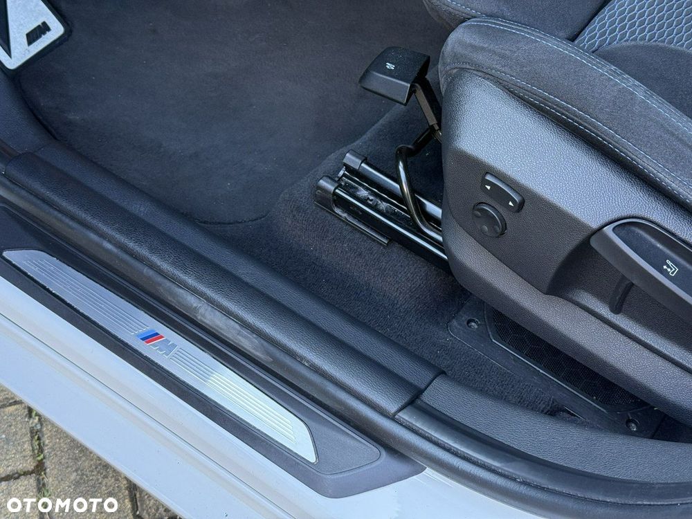 BMW X1 xDrive20d M Sport - 23