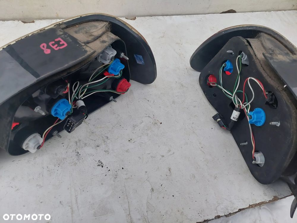 LAMPA TYŁ LEWA BMW E38 7 - 4