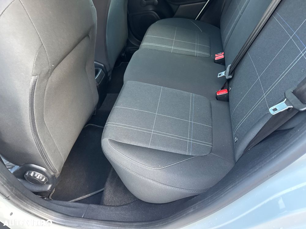 Ford Fiesta 1.5 TDCi Active II - 11