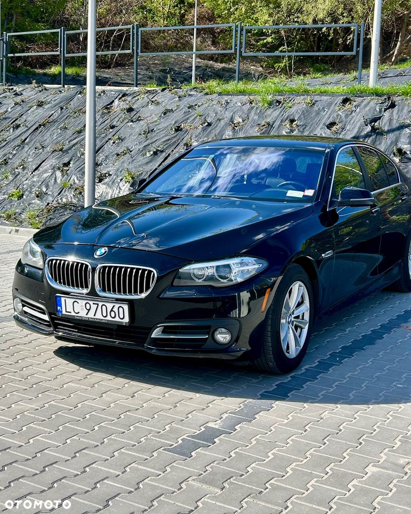 BMW Seria 5 528i Luxury Line - 1