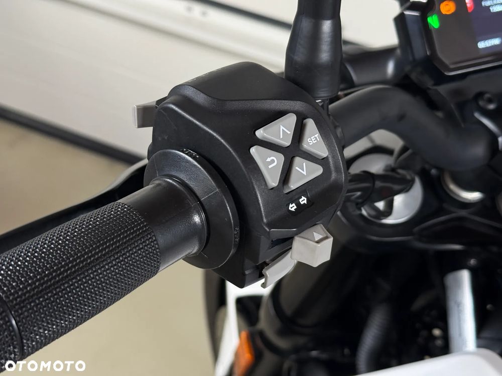 KTM Duke 125 - 20