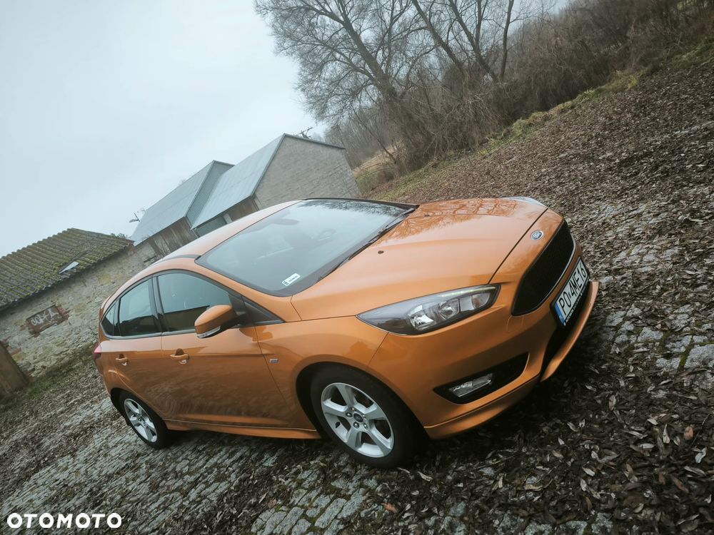 Ford Focus 1.5 TDCi ST-Line - 10