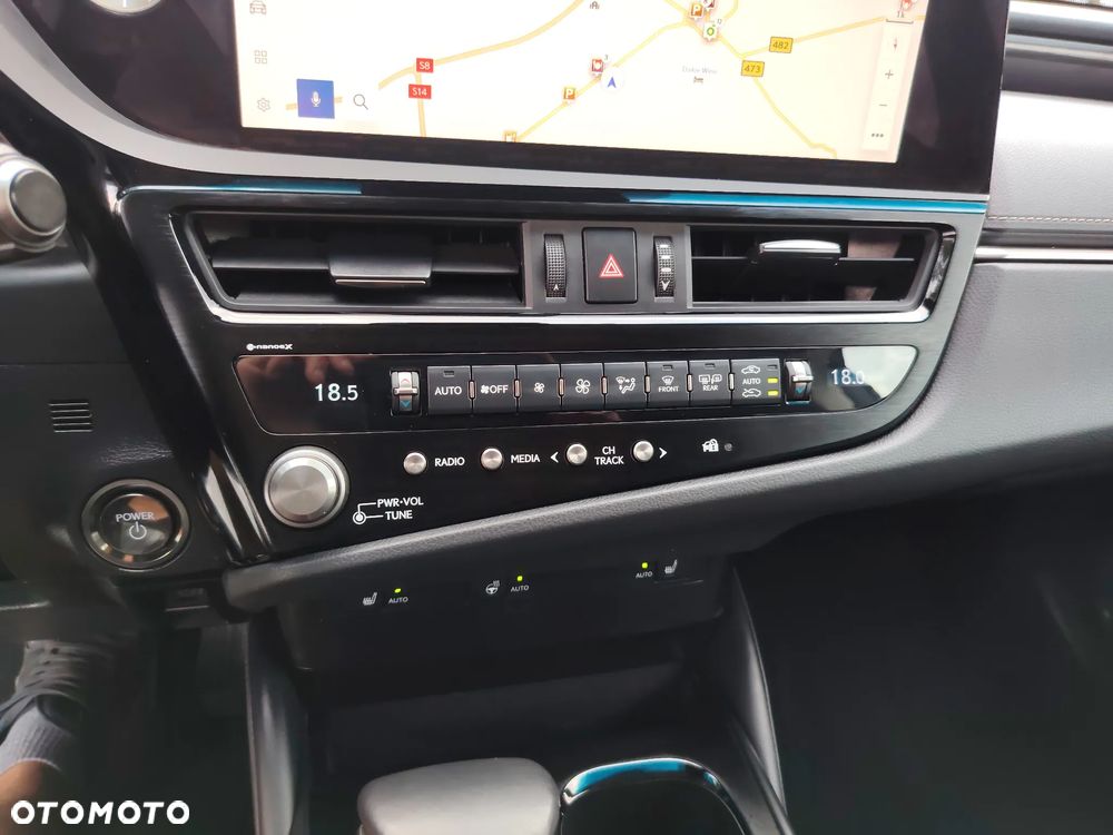 Lexus ES 300h Business Edition - 20