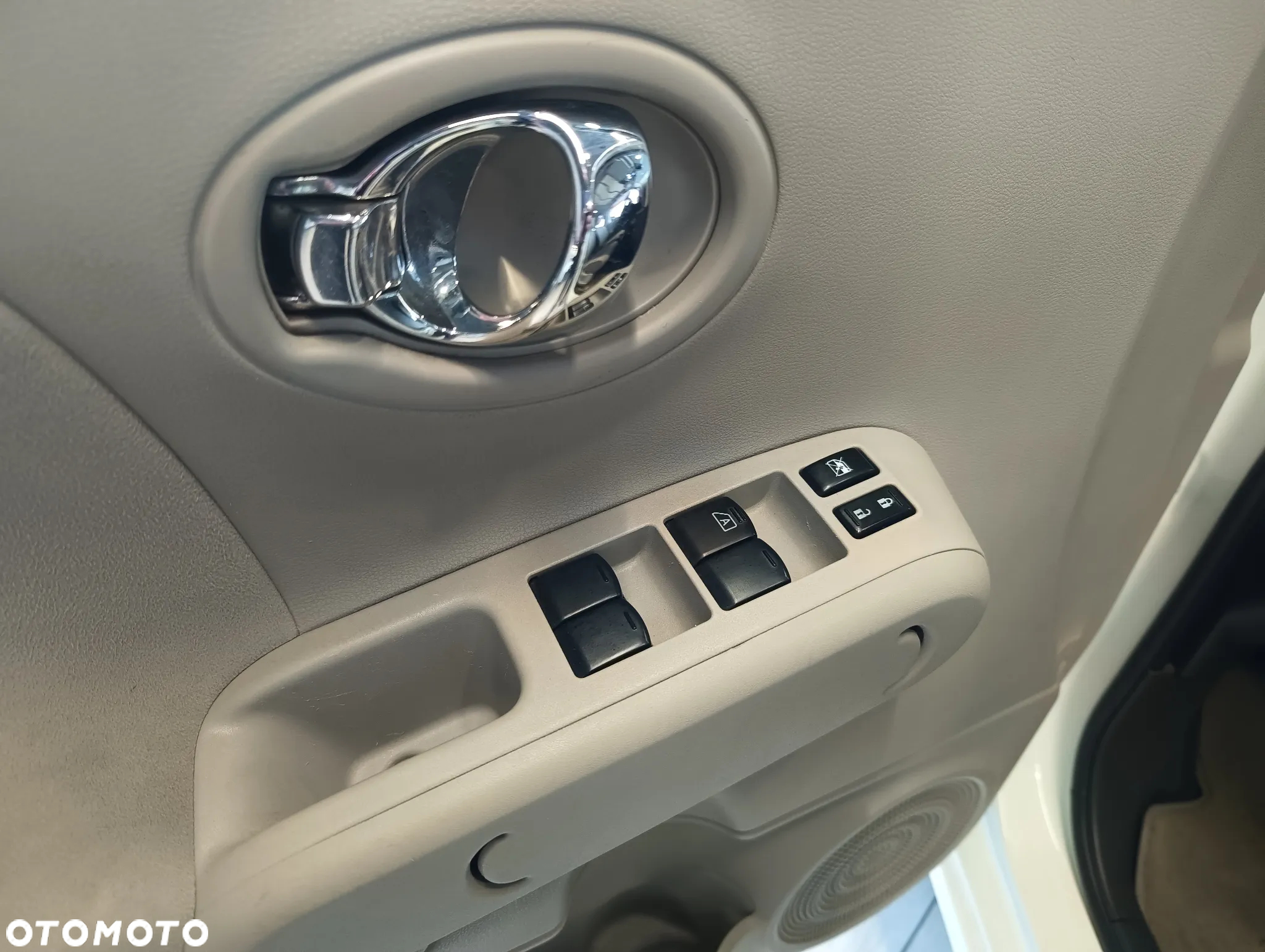 Nissan Cube 1.6 - 9
