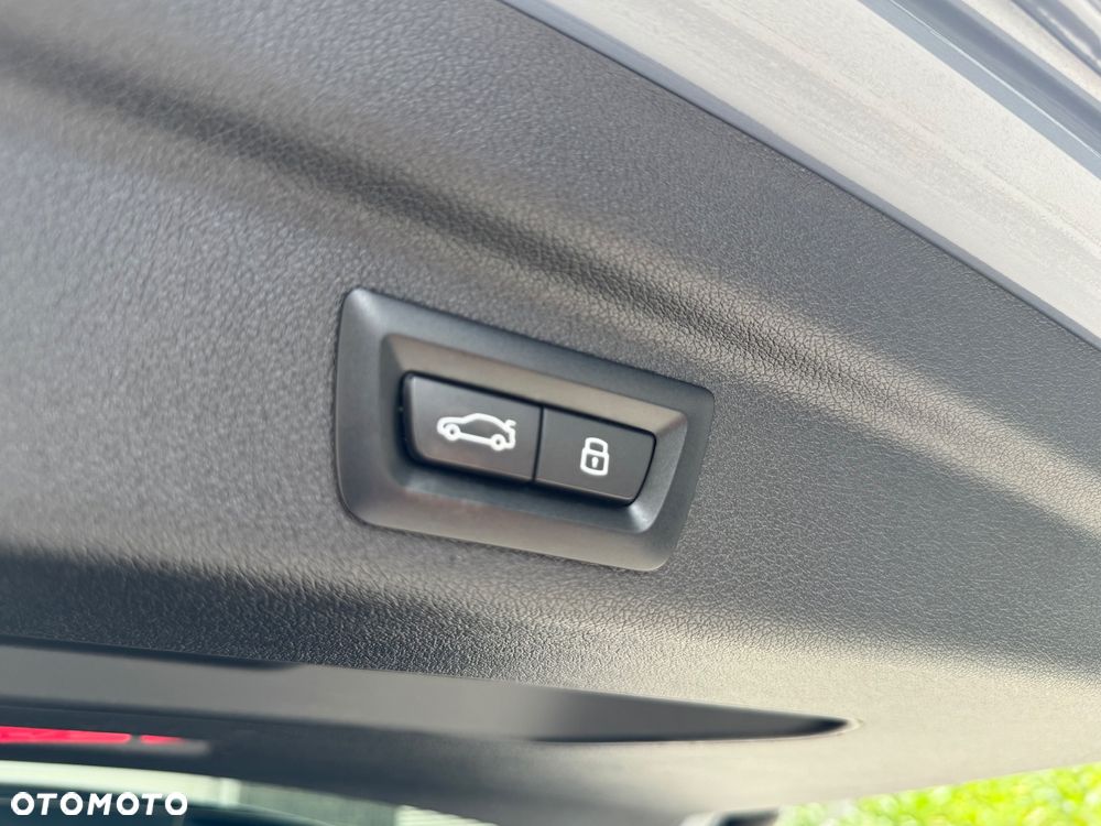 BMW Seria 2 218d Luxury Line - 28