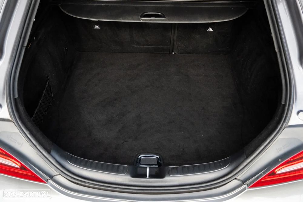 Mercedes-Benz CLA 180 d Shooting Brake AMG Line - 59