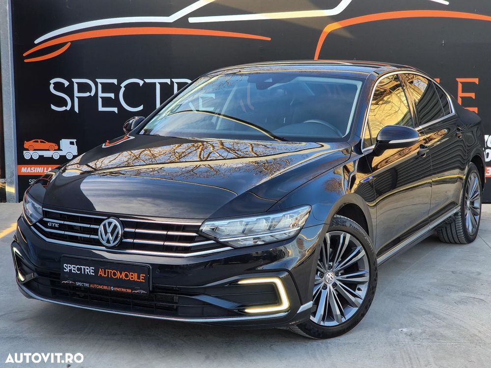 Volkswagen Passat - 4