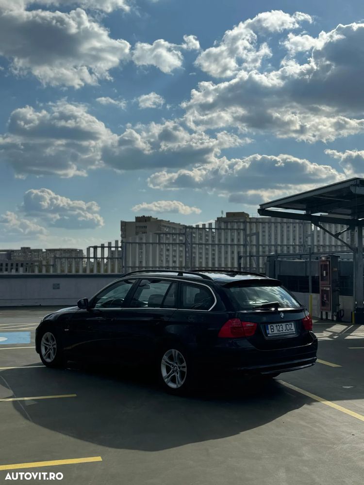 BMW Seria 3 318i Touring - 5