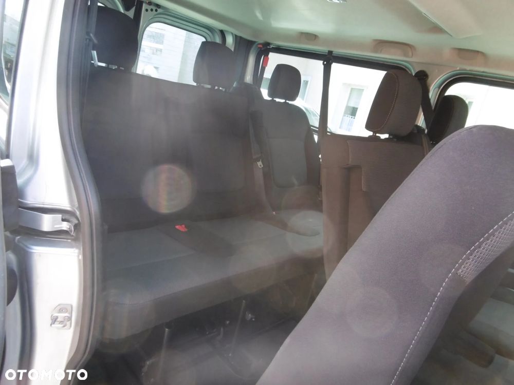 Renault Trafic 2.0 dCi Escapade - 11