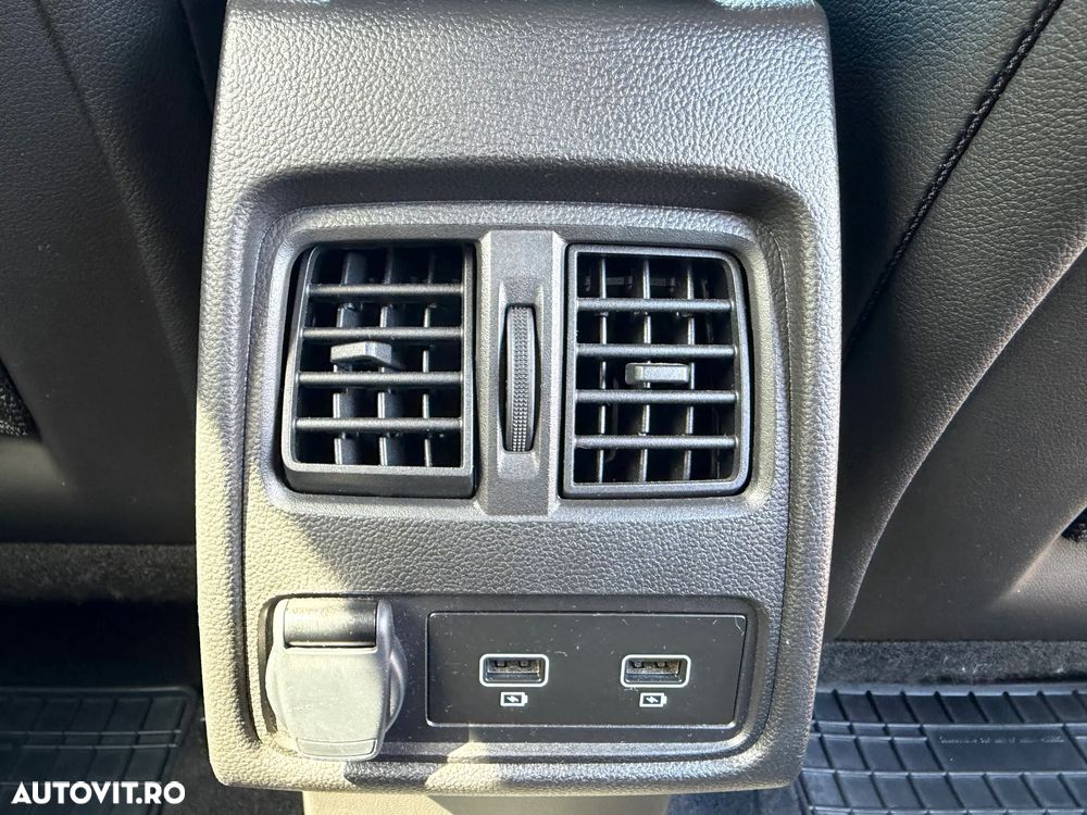 Renault Captur PHEV 160 Engineered - 32