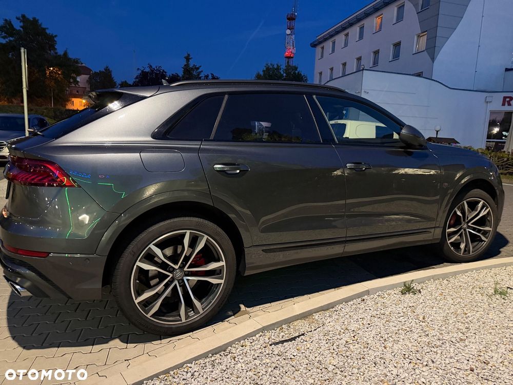 Audi SQ8 - 40
