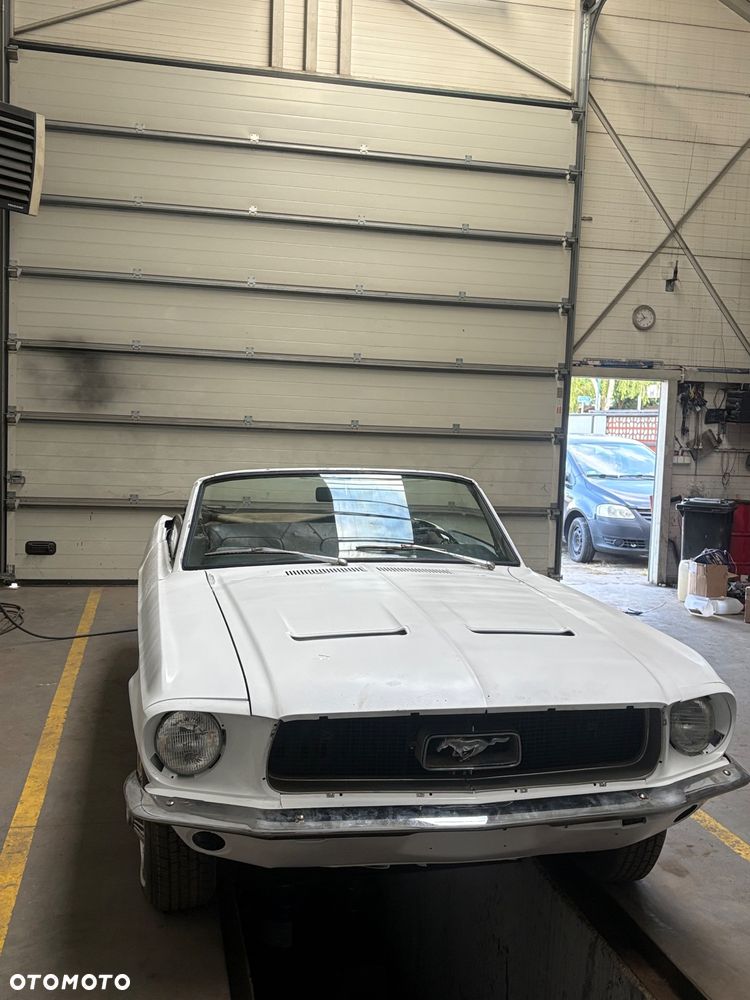 Ford Mustang - 2