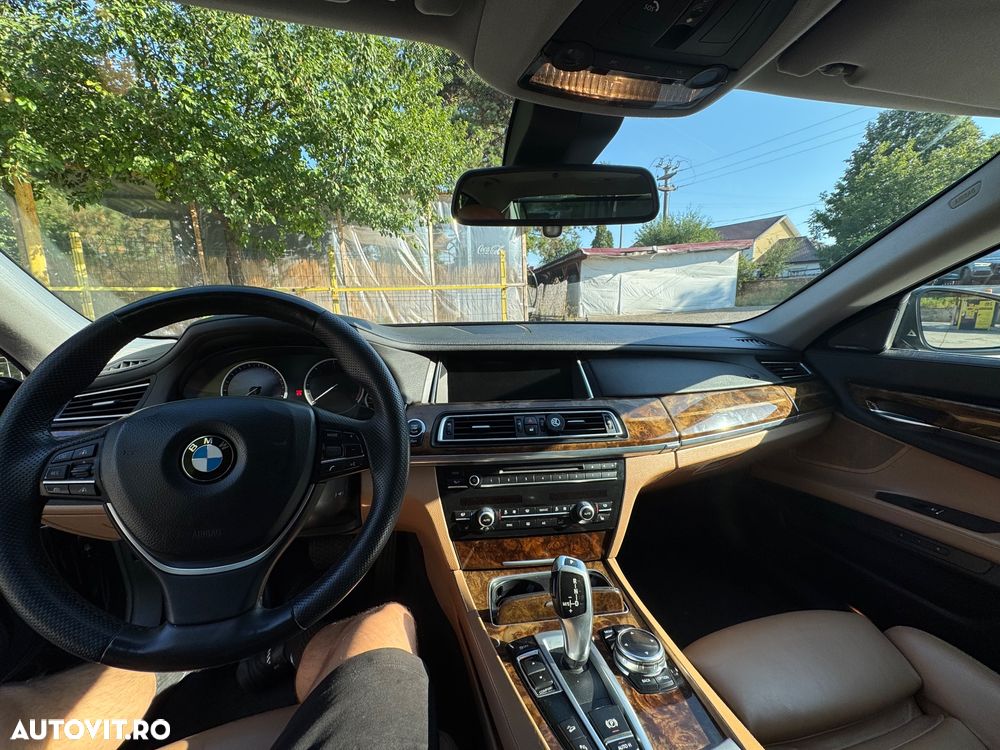 BMW Seria 7 730d xDrive - 7