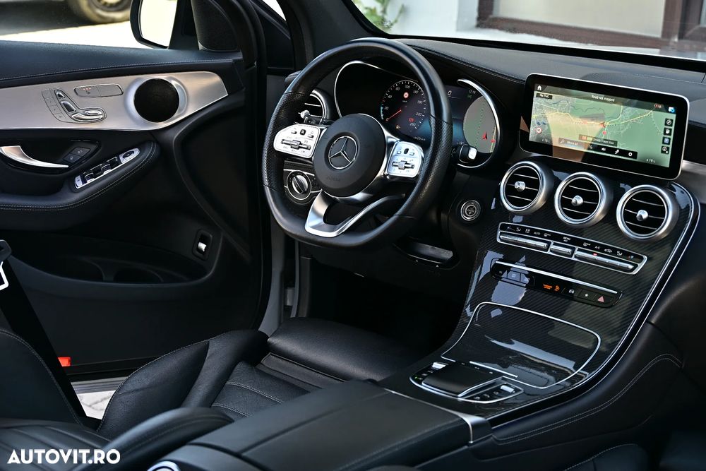 Mercedes-Benz GLC 220 d 4MATIC 9G-TRONIC AMG Line Plus - 31