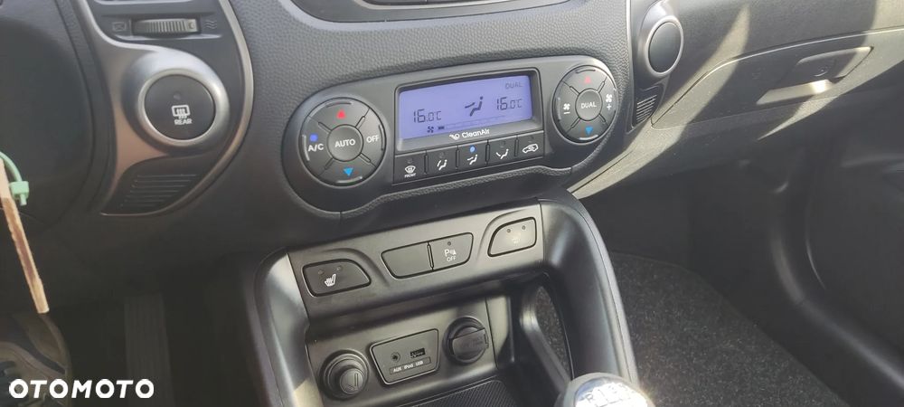 Hyundai ix35 1.7 CRDi 2WD blue Style - 21
