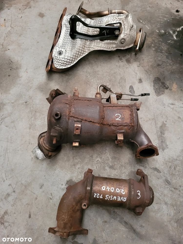 KATALIZATORY RURY WYDECHOWE DPF TOYOTA - 2