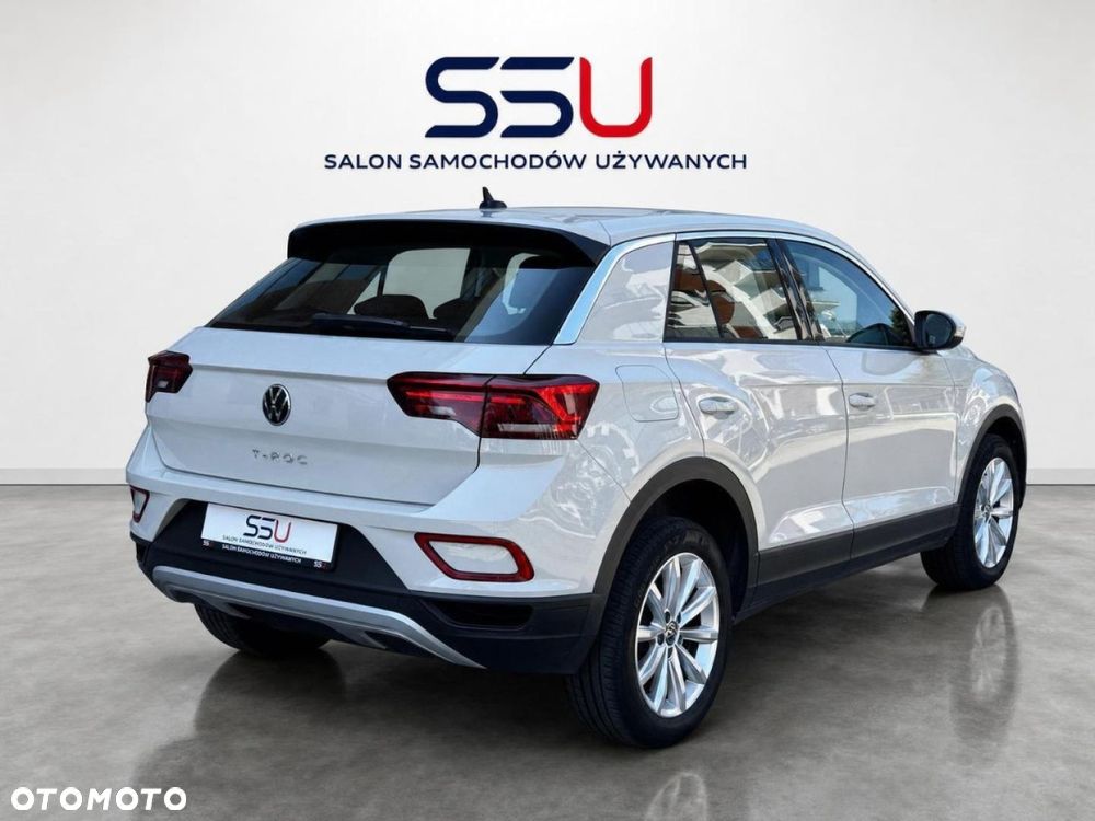 Volkswagen T-Roc - 12