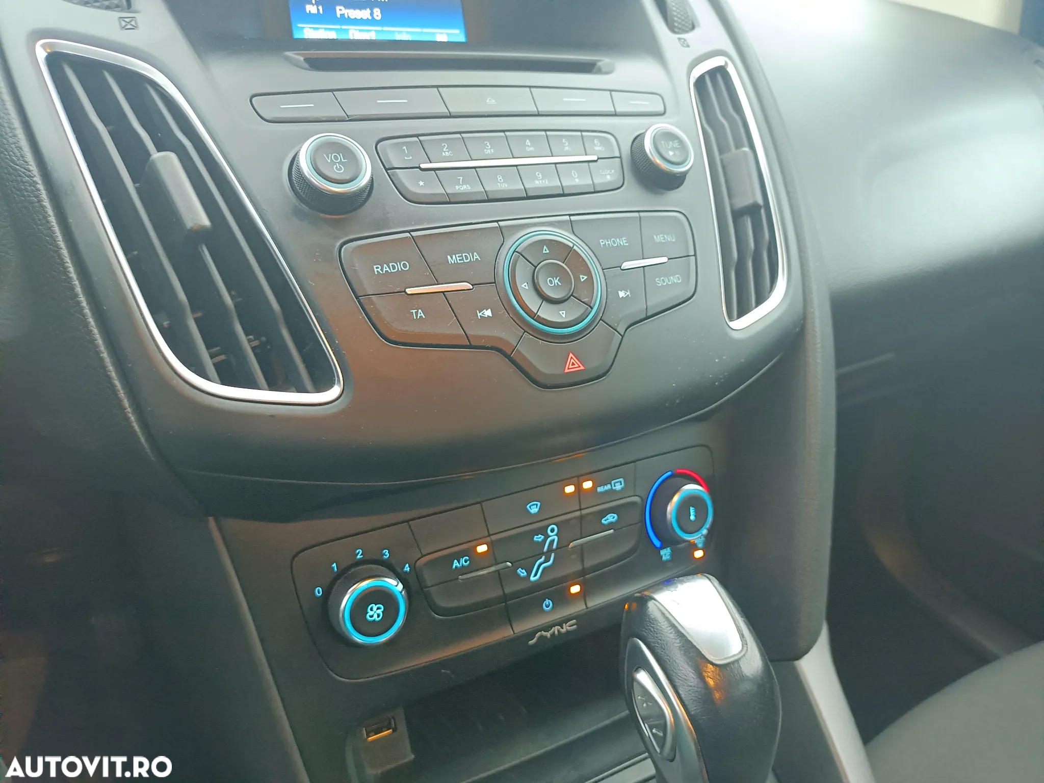 Ford Focus - 10