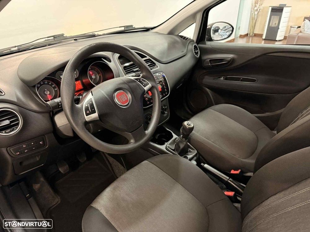 Fiat Punto 1.3 M-Jet Lounge S&S - 10