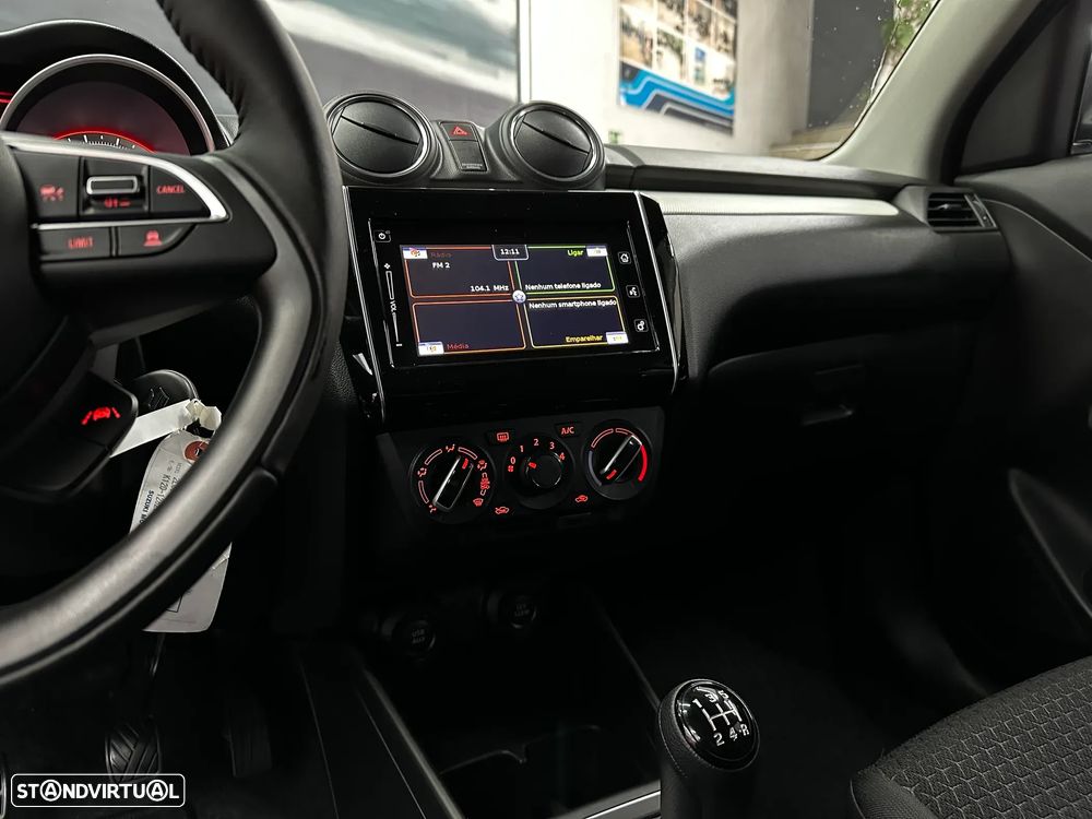 Suzuki Swift 1.2 Mild Hybrid GLX - 22