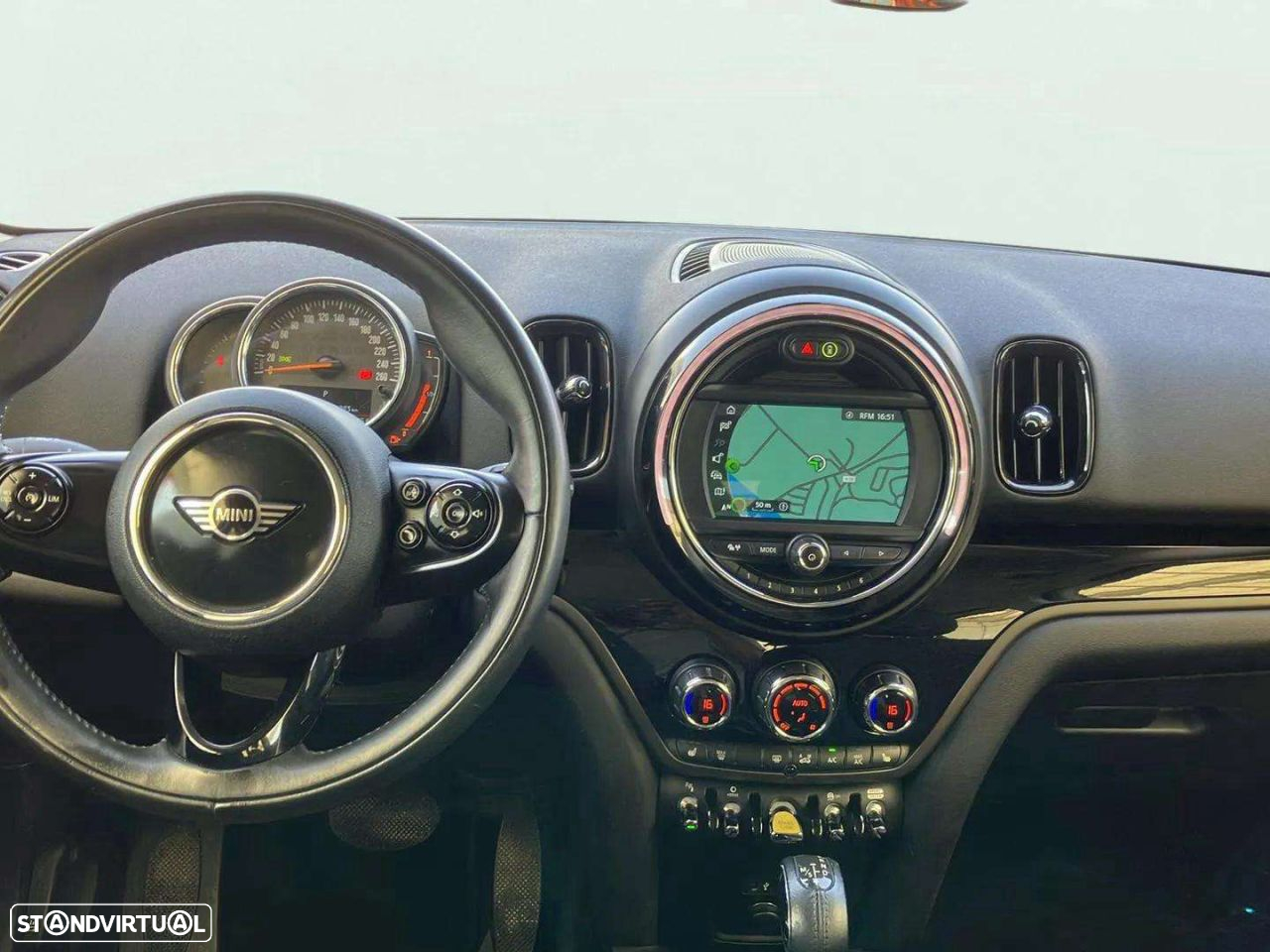 MINI Countryman Cooper SE ALL4 Auto - 9