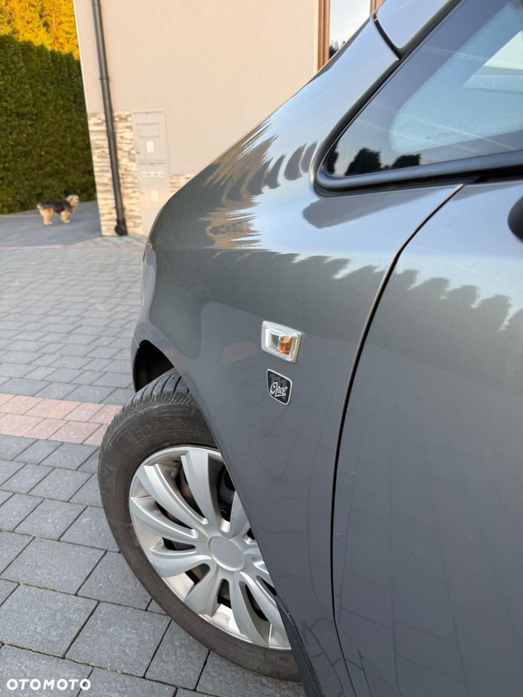 Opel Corsa 1.2 16V 111 - 7