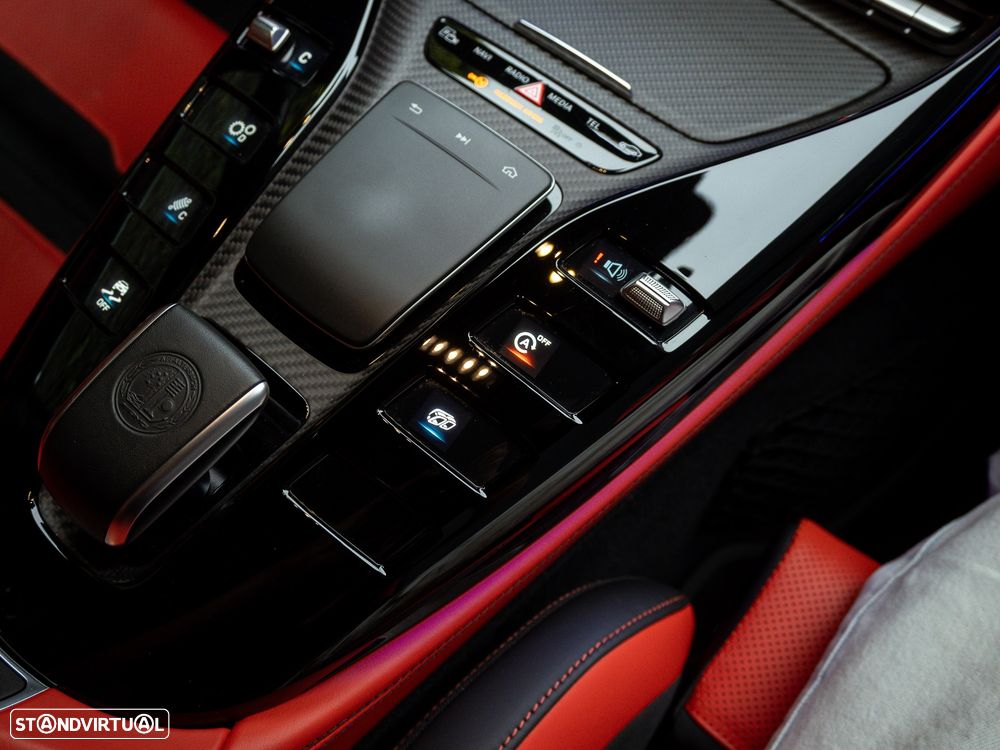 Mercedes-Benz AMG GT 4 portas 63 S 4Matic+ - 43