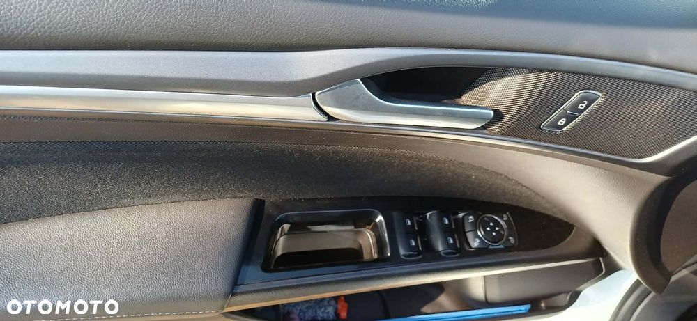 Ford Mondeo 2.0 TDCi Titanium PowerShift - 7