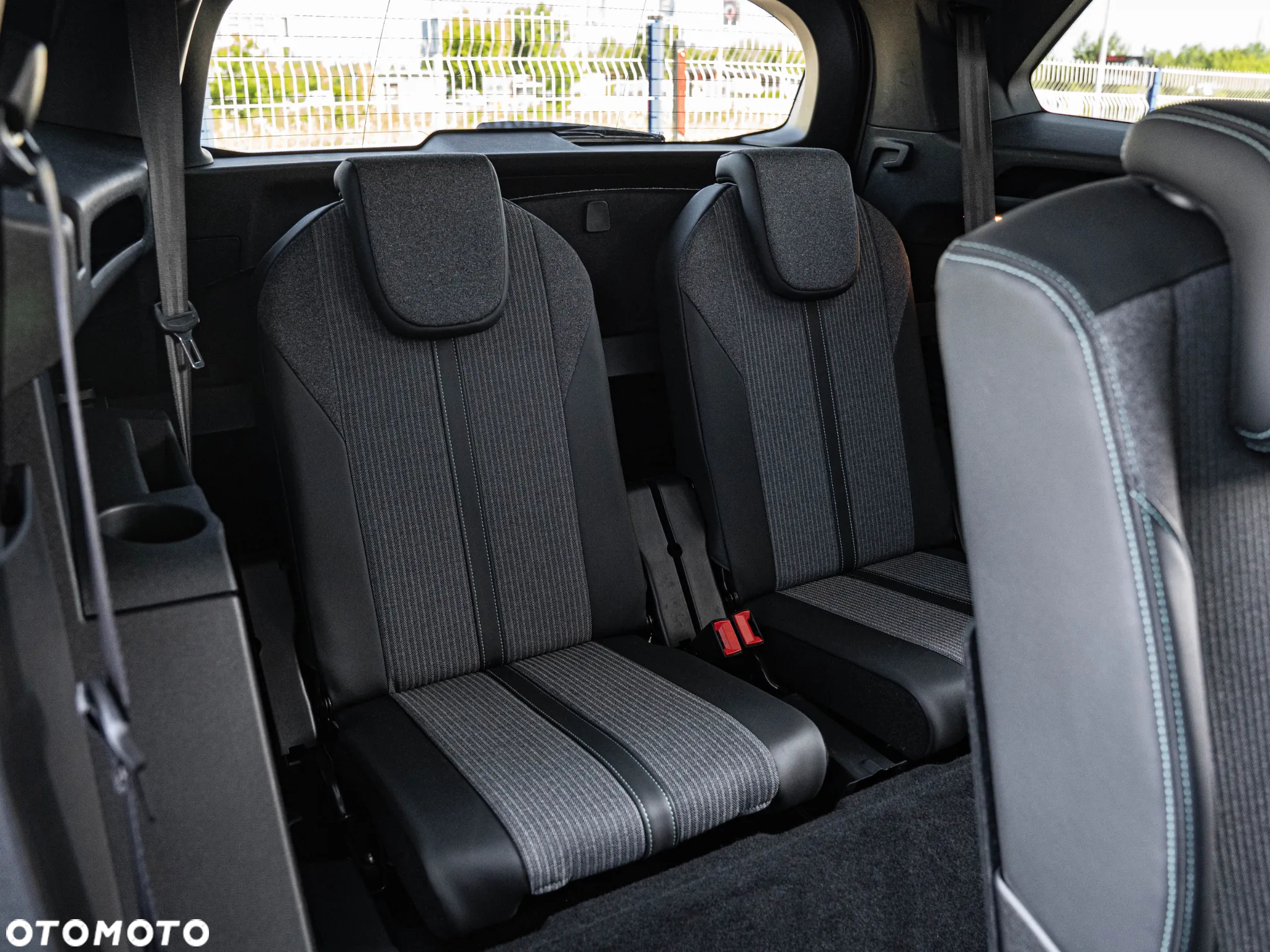 Peugeot 5008 BlueHDI 130 Allure - 27