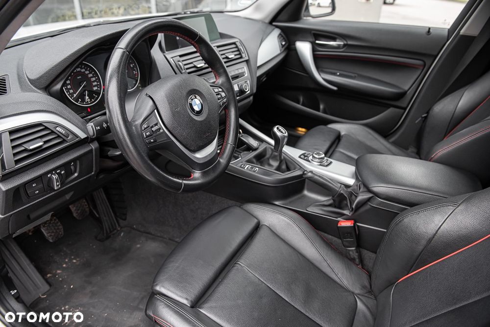 BMW Seria 1 116i Sport Line - 31