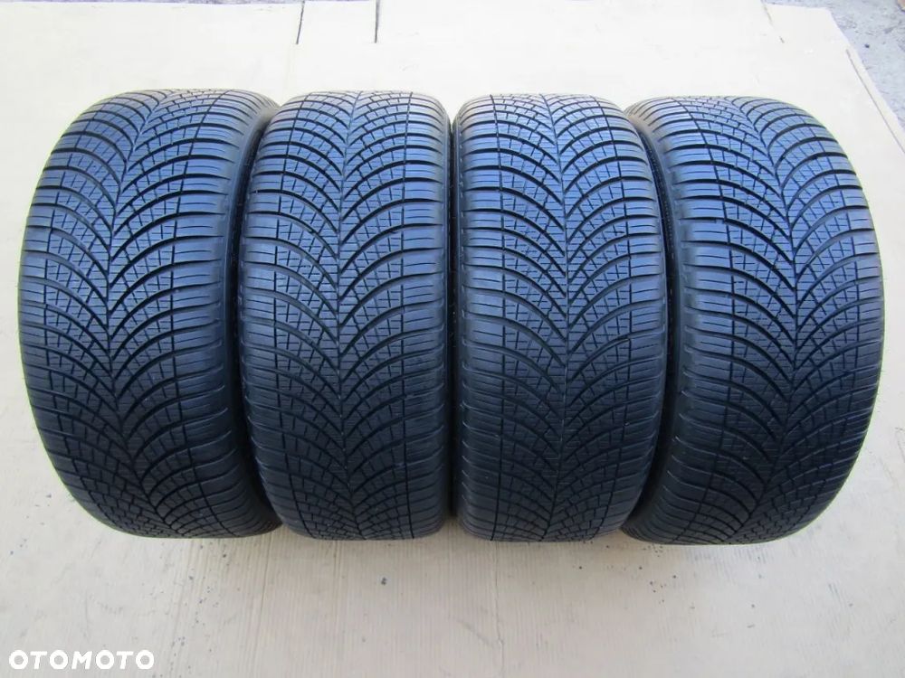 4x Opony 225/45 17 94W Goodyear / Wielosezonowe 7,5 mm / Całoroczne - 1
