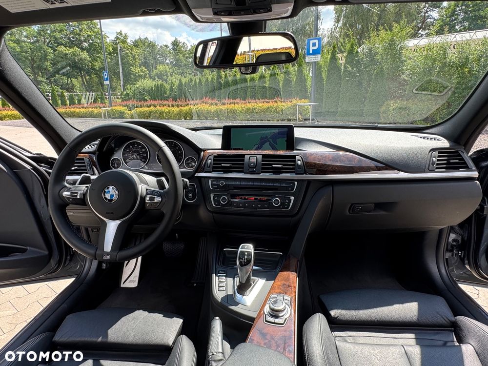 BMW Seria 3 335i Sport-Aut Sport Line - 28