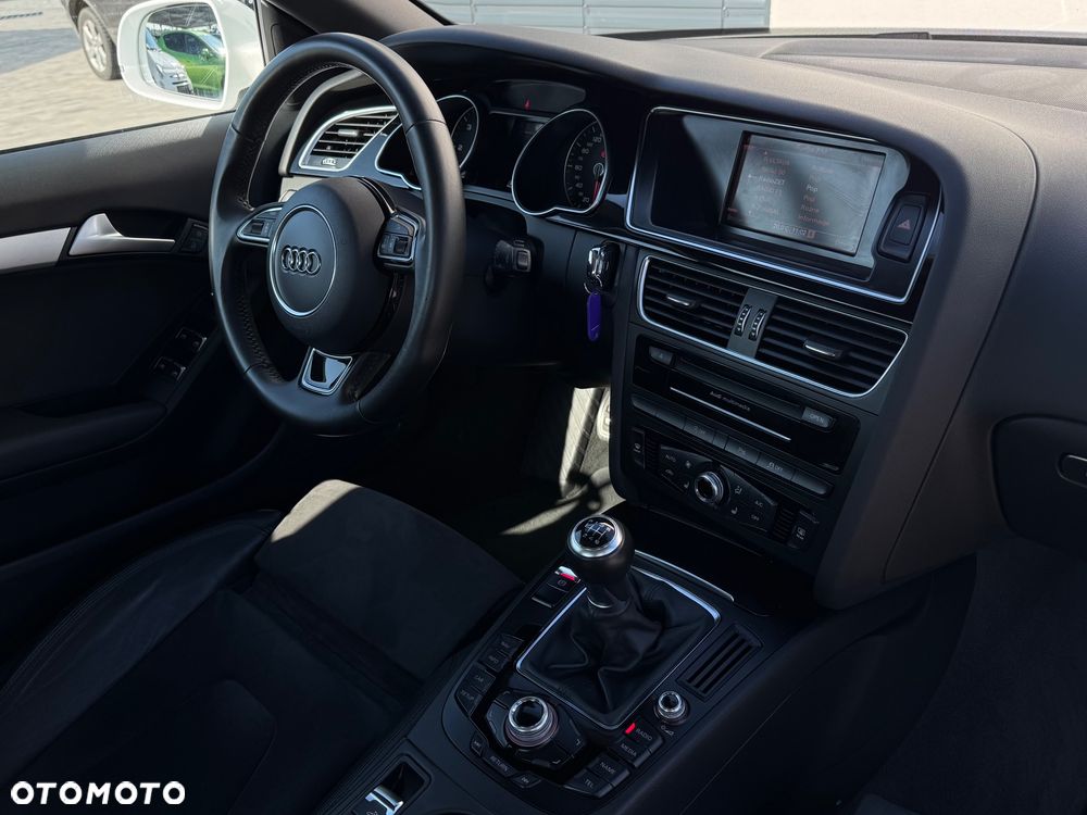 Audi A5 Cabrio 2.0 TDI - 29