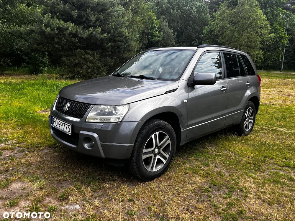 Suzuki Grand Vitara 2.0 De luxe - 8