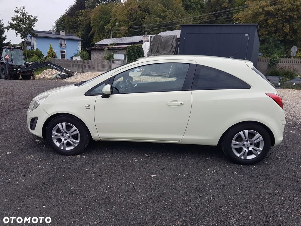 Opel Corsa 1.4 16V Satellite - 5
