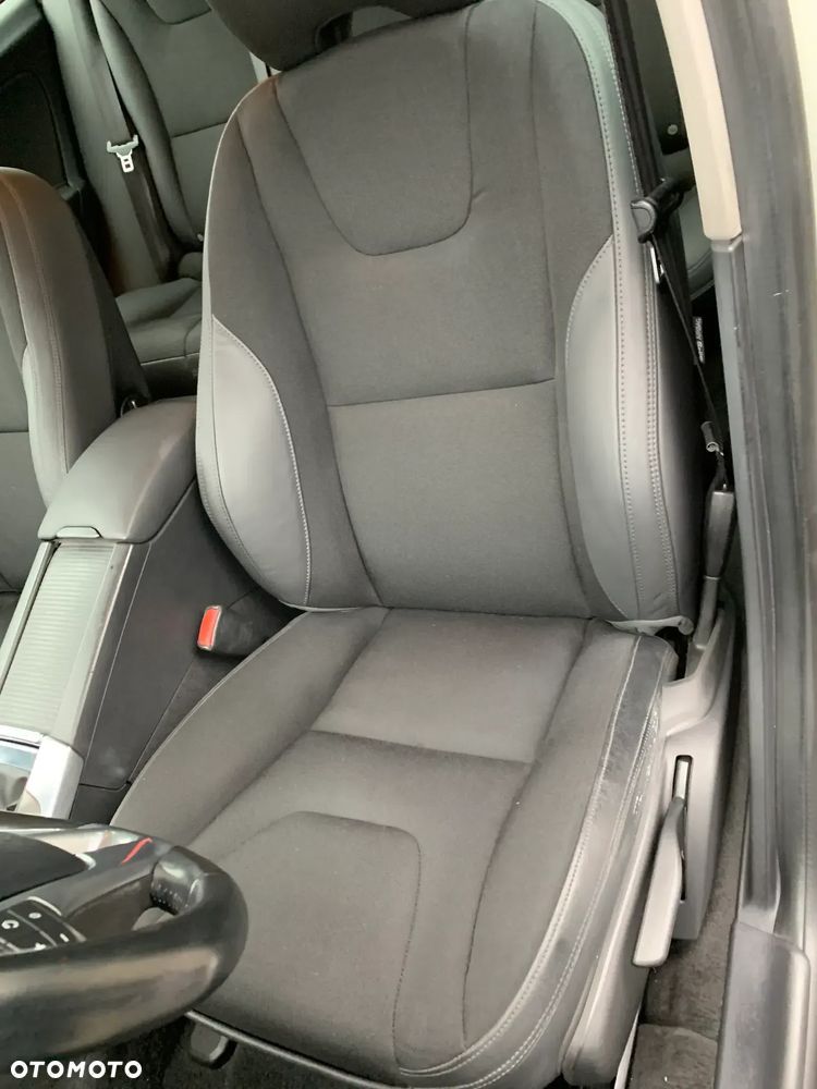 Volvo V60 D3 Momentum - 4
