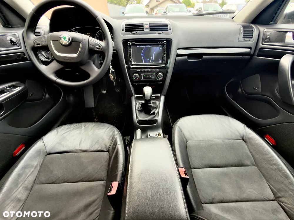 Skoda Octavia 1.8 TSI 4x4 Laurin & Klement - 27