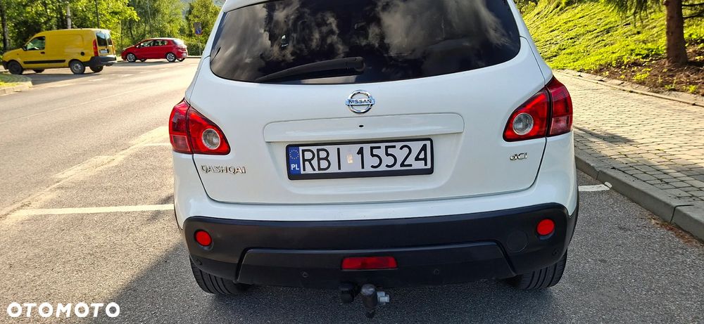 Nissan Qashqai 2.0 dCi DPF tekna - 9