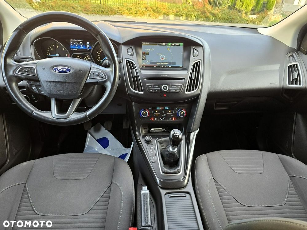 Ford Focus 1.5 EcoBlue STart-Stopp-System TITANIUM - 24