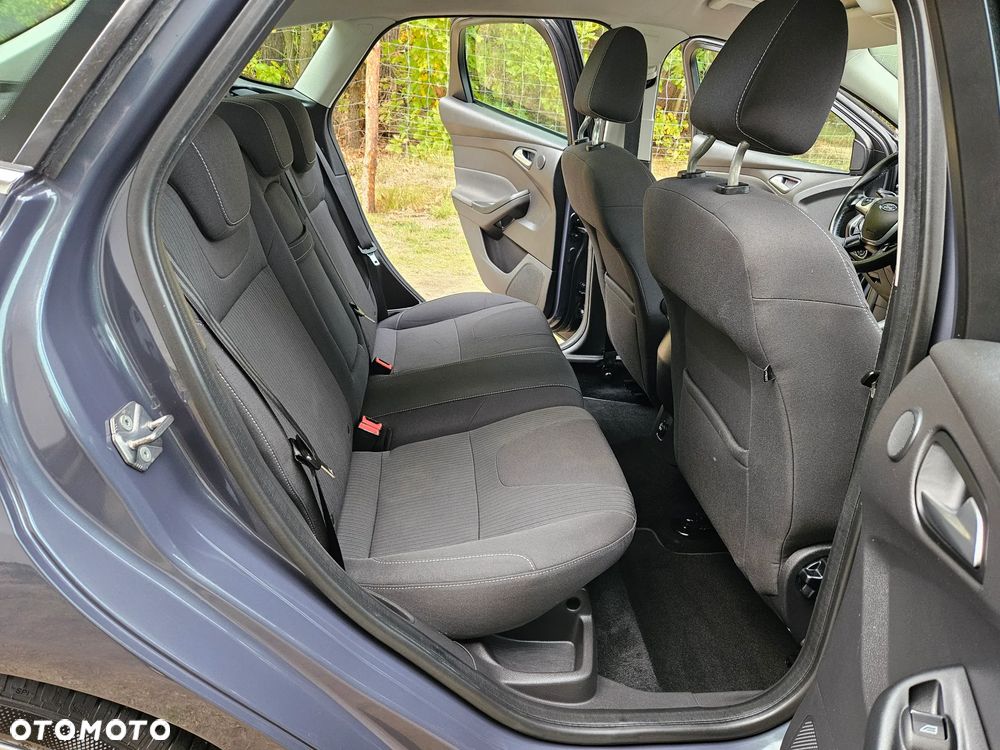 Ford Focus 1.6 Titanium - 24