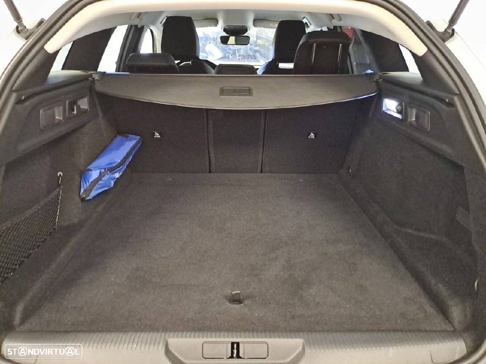 Peugeot 308 SW 1.2 Hybrid Allure e-DCS6 - 6