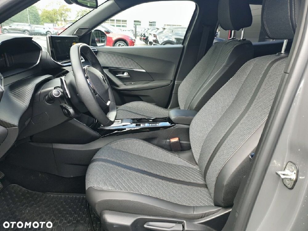 Peugeot 2008 1.2 PureTech Allure S&S EAT8 - 9